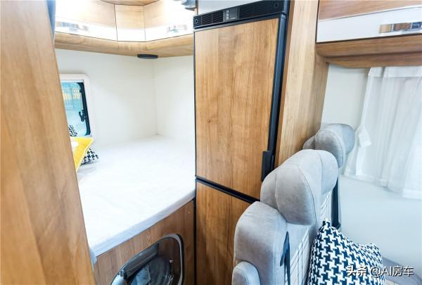 火星車也能住人了？還帶智慧黑科技？火星2號同名房車精彩詳解