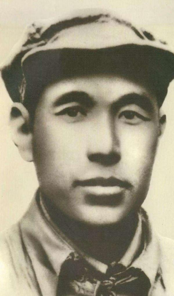 他是鐵道部第四任部長,71歲擔任北京市委書記,深得百姓愛戴 他是鐵道部第四任部長,71歲擔任北京市委書記,深得百姓愛戴