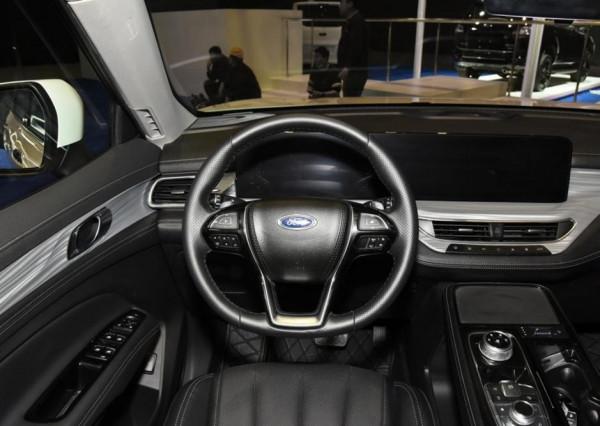 福特也在迎合消費者的心理變化,推出領裕主打7座大空間 福特也在迎合消費者的心理變化,推出領裕主打7座大空間