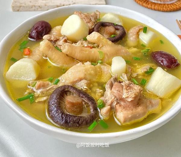 秋冬季節怎麼能少的了這三款絕美的靚湯呢，安排