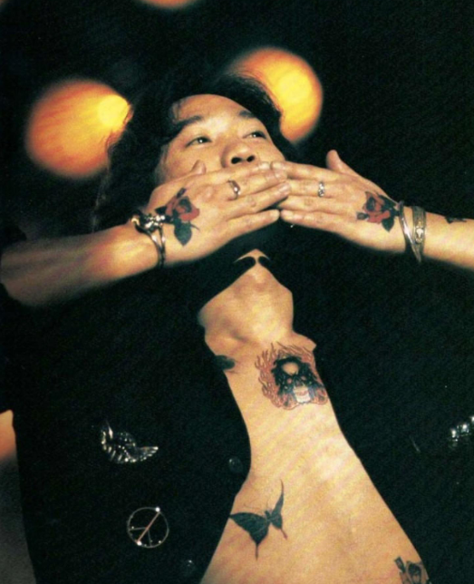 以黃家駒的女助理的視角，看黃家駒不平凡的人生