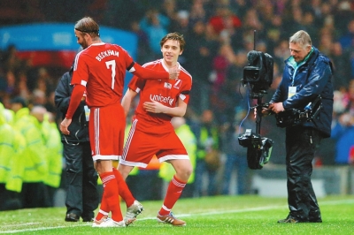 上陣父子兵，足壇有哪些父子同場競技的傳奇時刻？