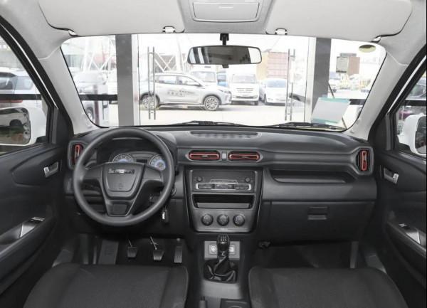 東風新款MPV實車曝光 5&sol;7&sol;8座設計&plus;2&period;0L動力 價格入門級