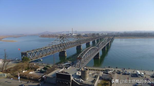 長津湖戰役，志願軍是從哪些地方跨過鴨綠江的，究竟有多難打？