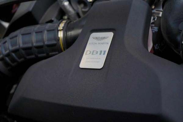 300萬買輛英倫跑車，“牛馬倫”心想：這是老哥