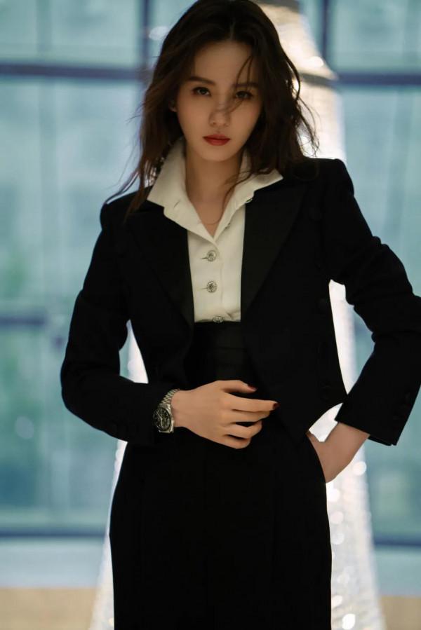 劉詩詩驚豔美圖