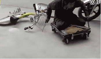 看到第幾張你淚奔了？