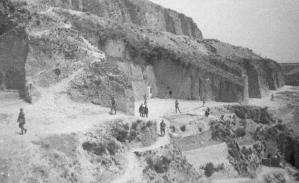 這個張掖地主心腸好，救了一個叫花子，後來成了開國少將