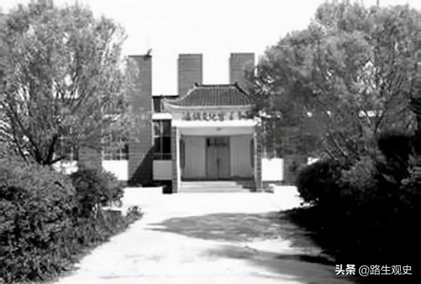 新疆有個滿族村，村裡的滿族人已不會說滿語，長得很像維吾爾族人