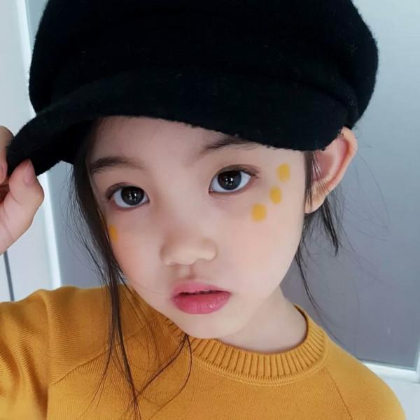 要不是她長得太可愛，觀眾也不至於不接受換演員了吧？