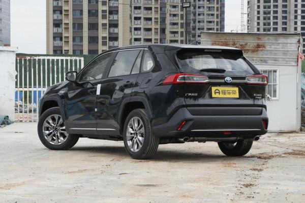 威蘭達:指導價22.88萬,後備廂容積580L,空間討喜 威蘭達:指導價22.88萬,後備廂容積580L,空間討喜