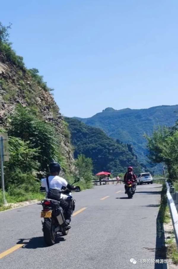 ‌跑山--北京最美公路之紅井路