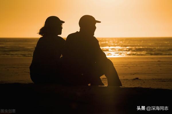 生產力決定生產關係，生產關係反作用於生產力的發展