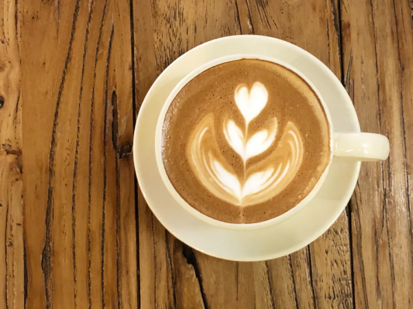 一杯咖啡背後的資本戰局：10個月流入60億元，誰能成為“中國星巴克”？