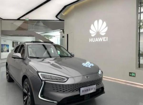 為什麼華為、國產車們，死磕鐳射雷達，不搞特斯拉的攝像頭方案？