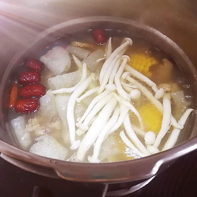 營養滋補靚湯——竹蓀燉雞湯，喝一口就會愛上它