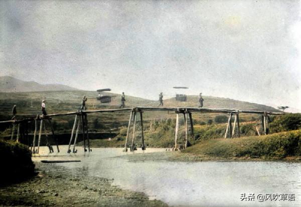 1944年的雲南昆明，狀元樓前熱鬧非凡，滇池集市人頭攢動