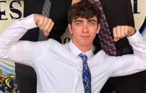 撞死兩個人卻應該被判無罪?現在的人都怎麼了 撞死兩個人卻應該被判無罪?現在的人都怎麼了