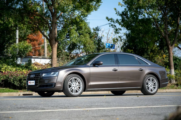 五十萬預算選啥好？一步到位買二手奧迪A8L