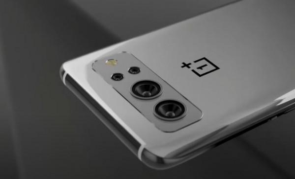 一加10 Pro火力全開，硬體堆料十足，哈蘇橫置多攝，辨識度極高