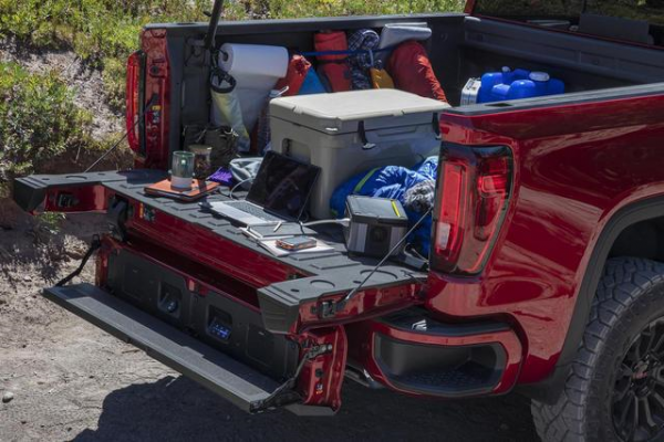 外觀大改，內飾升級！GMC新款SIERRA釋出，能拼過福特F-150嗎？