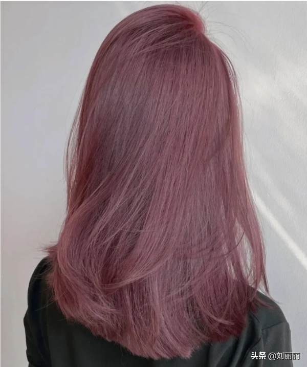 元旦爆款髮型分享，氣質燙髮洋氣卷，特色短髮顯白染