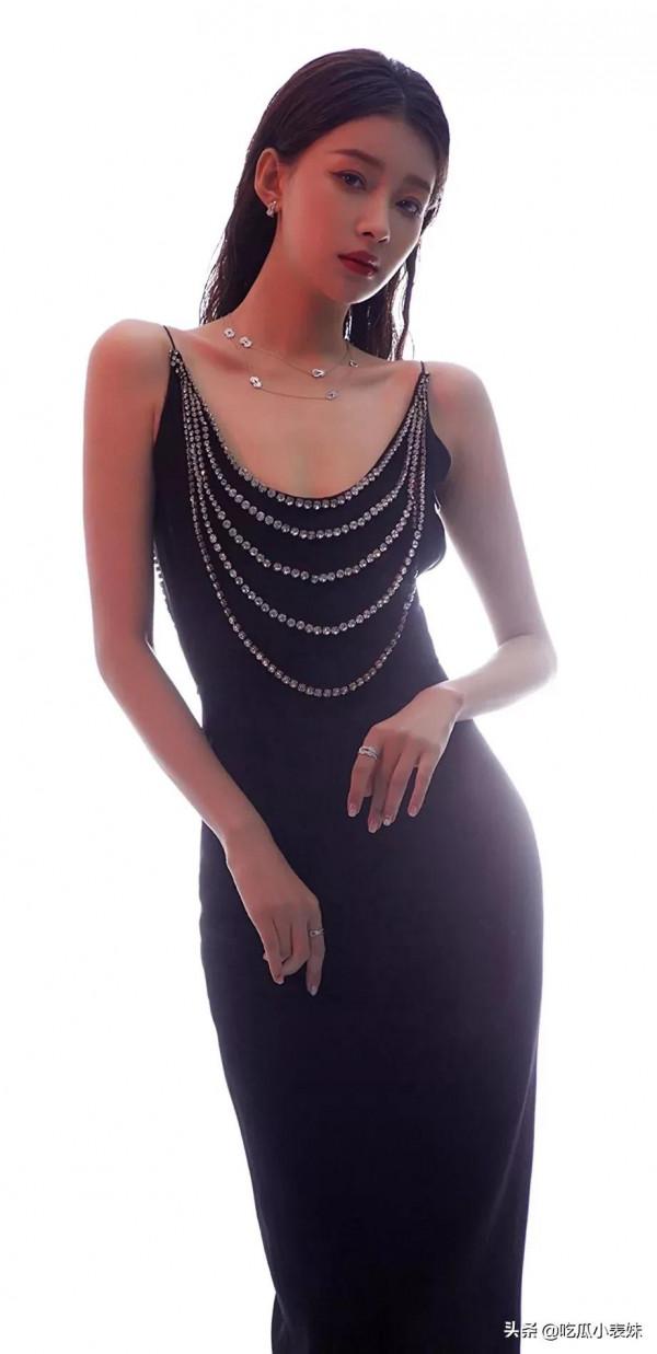 孫怡，眼眸清澈，甜美迷人