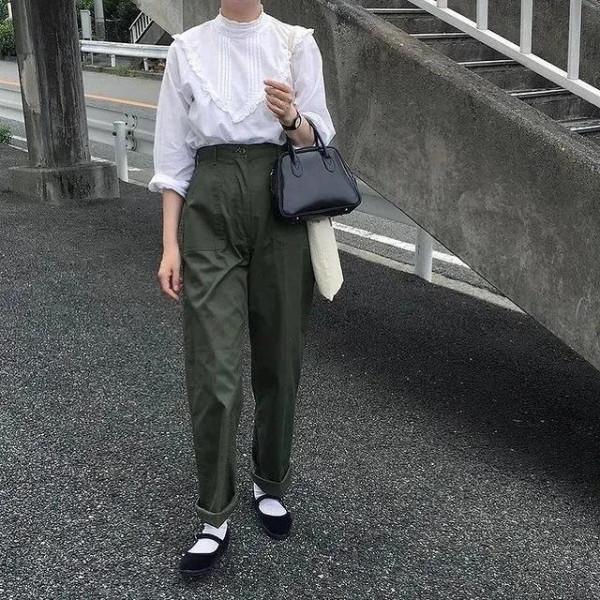 服裝中基礎款和設計款的區別