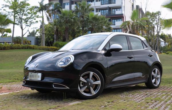 最獨到不過保時捷化外觀 好貓真值得所有女生買它? 最獨到不過保時捷化外觀 好貓真值得所有女生買它?