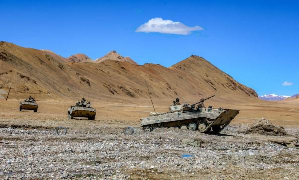 裝步分隊，高原練兵