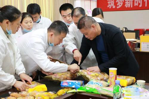 “中國零食大王”蔡金垵：從小作坊到大企業，實現完美逆襲