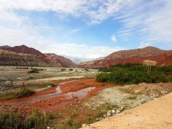 新疆沙漠中的&OpenCurlyDoubleQuote;地下海洋&rdquo;，為什麼遲遲不開採？開採了會怎麼樣？