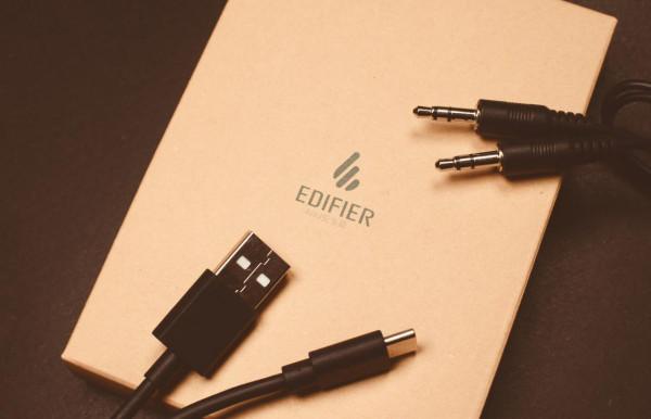 中秋:優雅木質氣息裡的聽覺享受,漫步者M230 中秋:優雅木質氣息裡的聽覺享受,漫步者M230