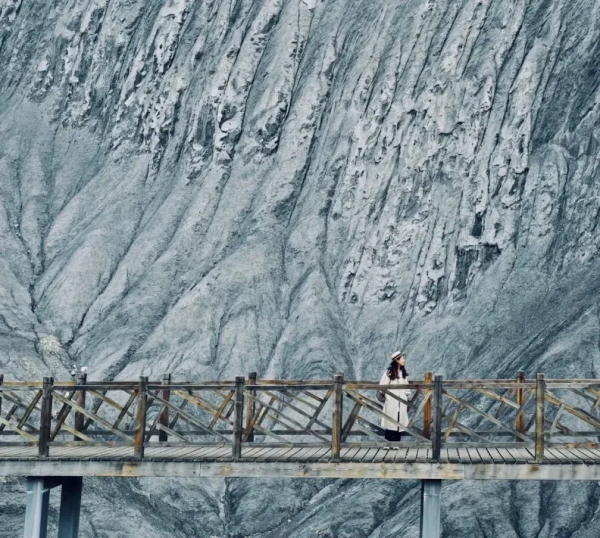 美到不像人間！憑實力驚豔外媒，最夢幻的雪域，旅行者此生必去
