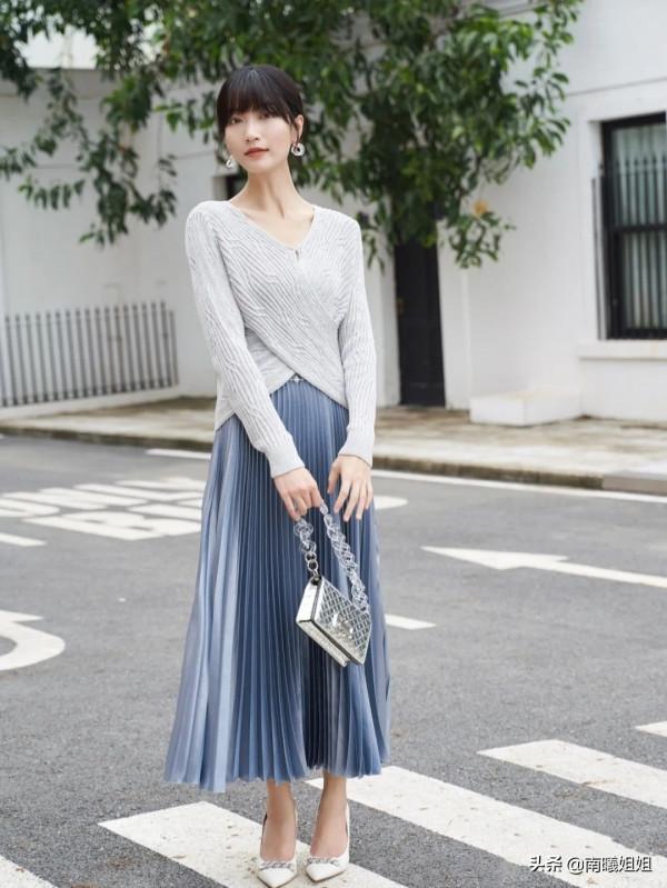 真正會打扮的女人，穿裙子都離不開這3種顏色，洋氣顯白有氣質