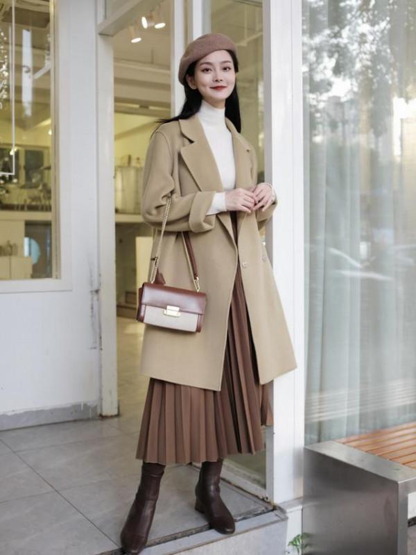 真正優雅的中年女人都愛“長大衣”,學時尚博主這樣搭,美得高階 真正優雅的中年女人都愛“長大衣”,學時尚博主這樣搭,美得高階
