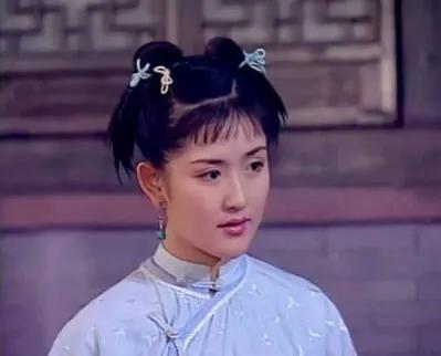 “人間喜神”謝娜，17歲北漂，被網路暴力16年，她經歷了什麼？