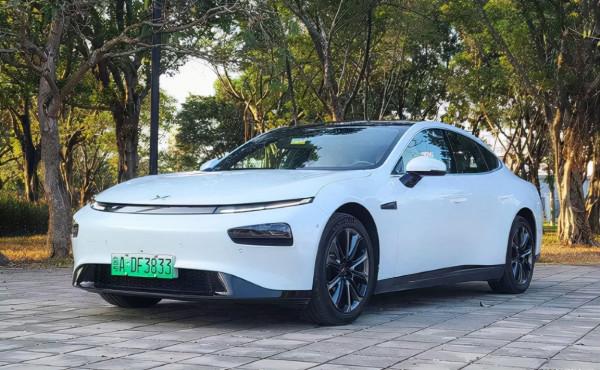 花27萬提了小鵬P7，行駛2萬多公里，車主分享6個優缺點