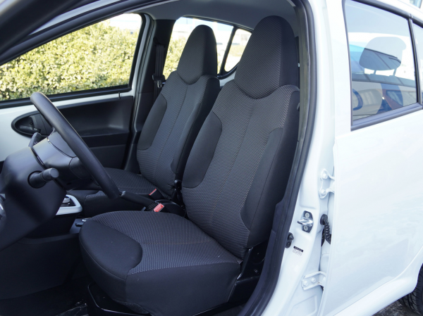 5.99萬起上綠牌，續航305km帶快充，比亞迪E1為何賣不動？