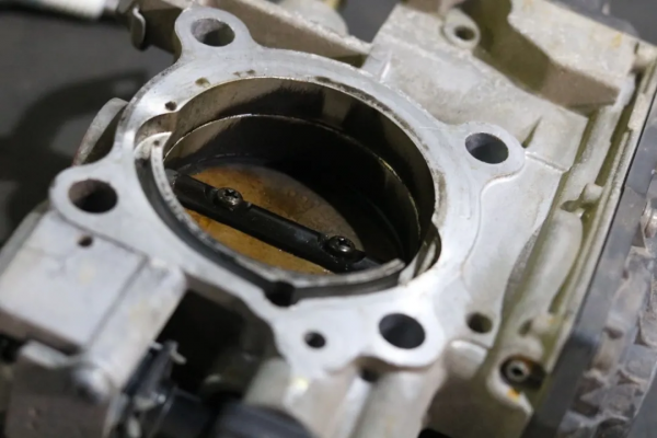 「情懷玩車」2005年老款CRV翻新復活日記,至死返生,終成神話 「情懷玩車」2005年老款CRV翻新復活日記,至死返生,終成神話