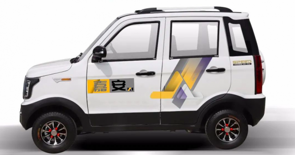 嘉安K1電動車評測：標配1500W永磁電機，最大爬坡25°，續航140km