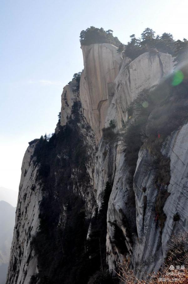 乘坐西峰索道上華山