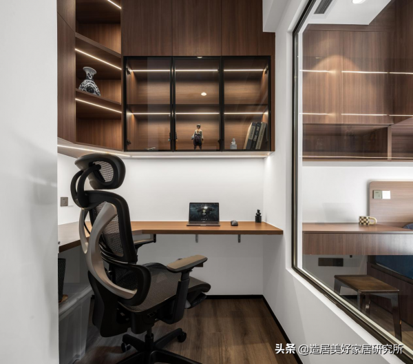 開放洄游動線串聯起的90㎡複式三居,讓光灑滿各個角落 開放洄游動線串聯起的90㎡複式三居,讓光灑滿各個角落