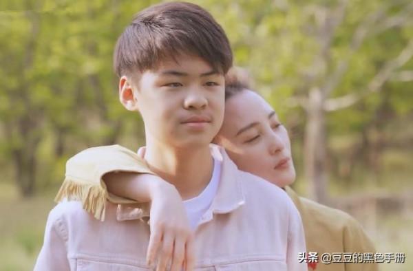 遺傳如七星彩！這11位明星，明豔動人，美貌基因卻被孩子完美避開