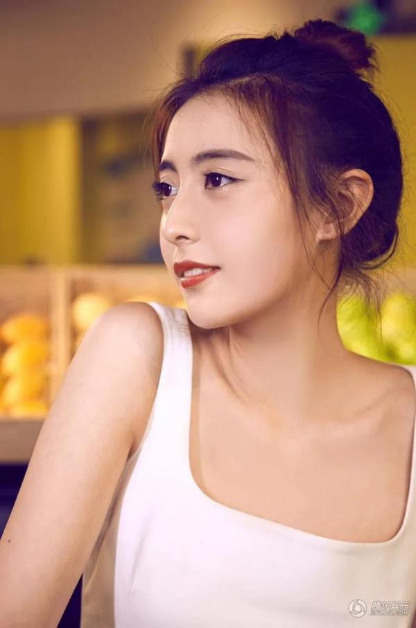 央視“女神主播”張舒越到底有多美？（多圖）