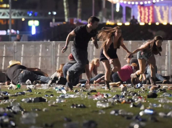 萬聖節惡魔出行,美國發生11起大型槍擊案,網友:這是美國的常態 萬聖節惡魔出行,美國發生11起大型槍擊案,網友:這是美國的常態