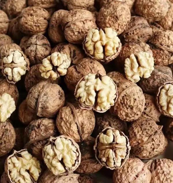 新年必備的零食清單，寓意大吉大利，財源廣進