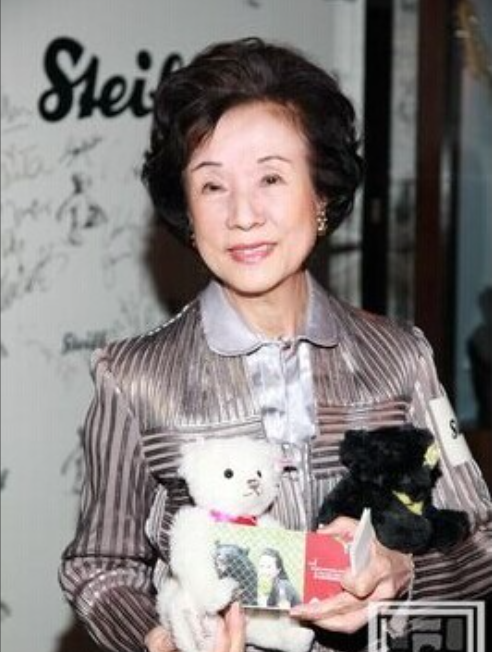 莫何敏儀:她是莫文蔚的媽媽,被張國榮稱為“最完美的女人” 莫何敏儀:她是莫文蔚的媽媽,被張國榮稱為“最完美的女人”