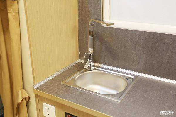 比雙拓展房車空間還要大！圖解慶鈴原廠五十鈴M600大羚羊房車