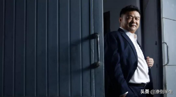 外逃的資本巨鱷,留下的一地雞毛 外逃的資本巨鱷,留下的一地雞毛